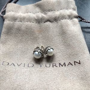 David Yurman pearl earrings! Great used condition!